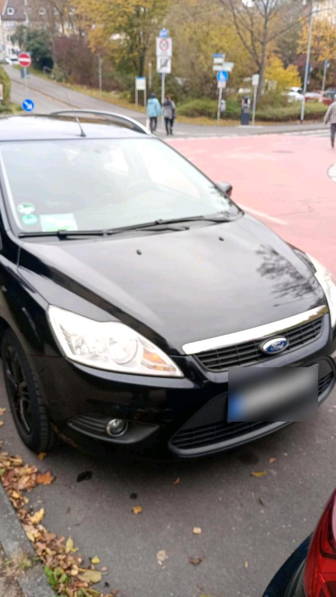Ford Focus 2010 — вигляд ззаду
