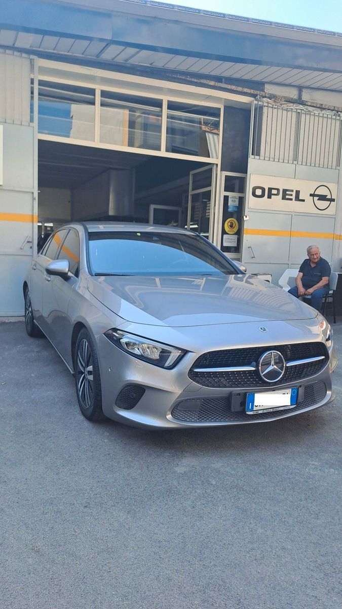 MERCEDES-BENZ Mercedes Classe A 180 d Automatic Sport