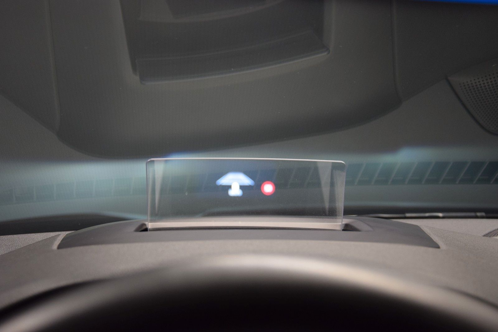 Fahrzeugabbildung Ford Kuga ST-Line X Pano HuD Leder ACC Kamera B&O Amb