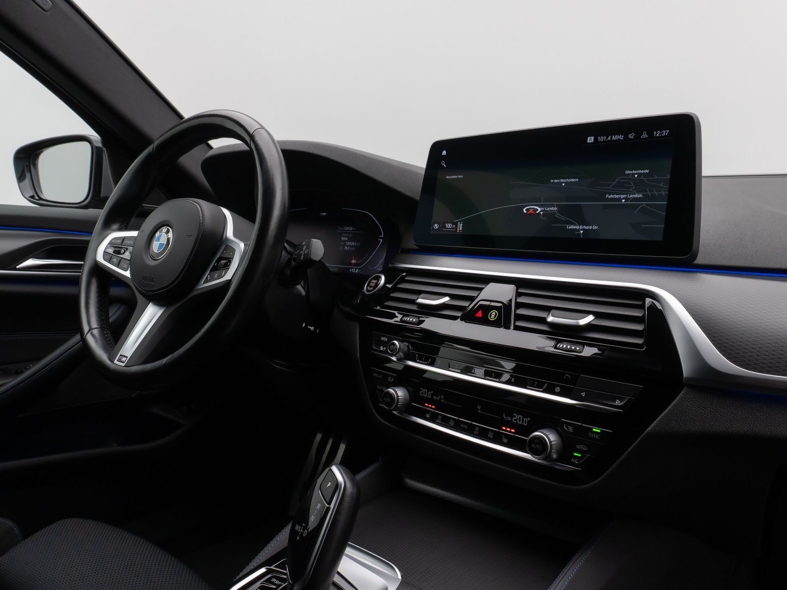 Fahrzeugabbildung BMW 520d M Sport DAB H/K PDC Stop&Go Fernlichtassist