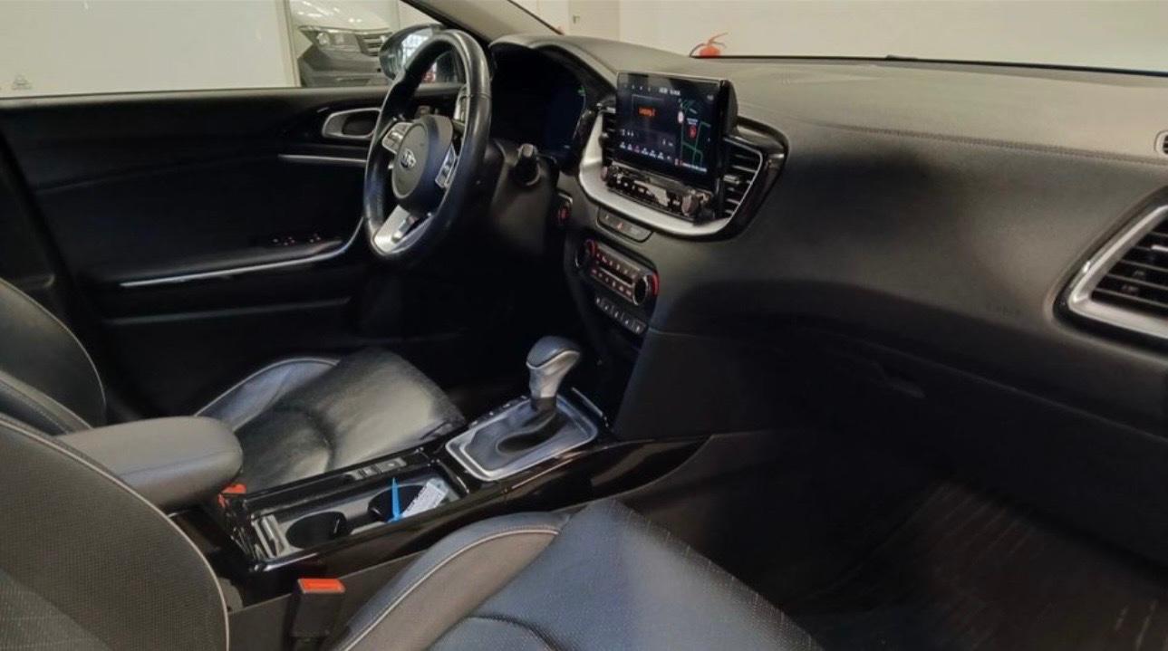 Kia *XCeed 1.6 T-GDI DCT Platinum/ Pano/Cam/Memory*