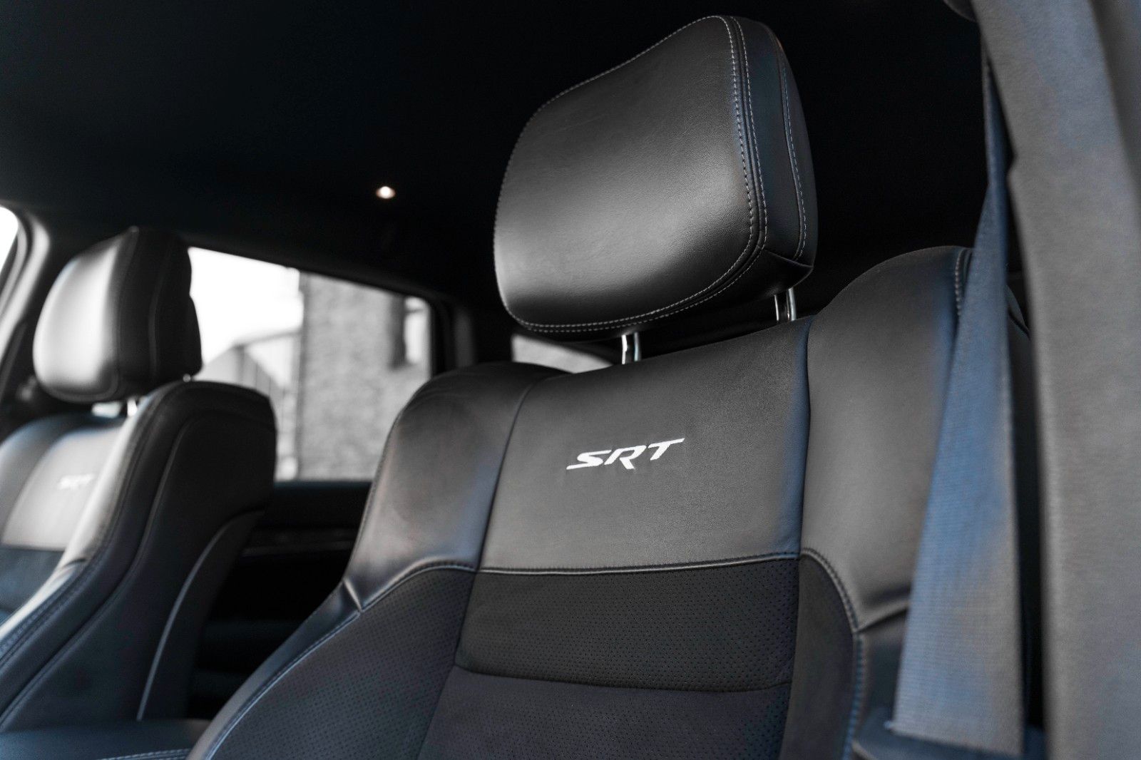 Fahrzeugabbildung Jeep Grand Cherokee 6.4l V8 HEMI SRT LPG ACC KAM