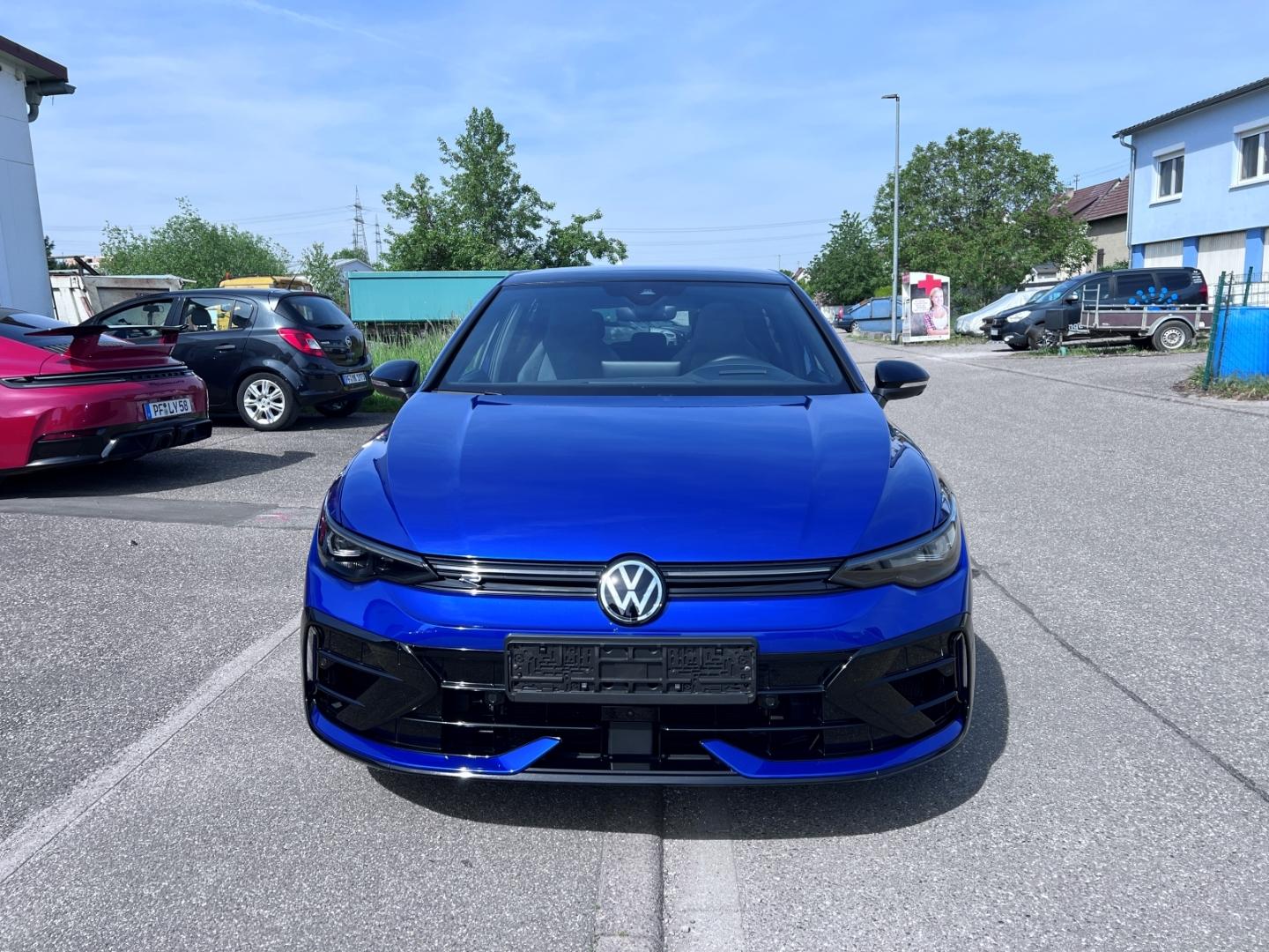 Volkswagen Golf R 4M Black IQ MATRIX AHK HUD PANO H/K 360K