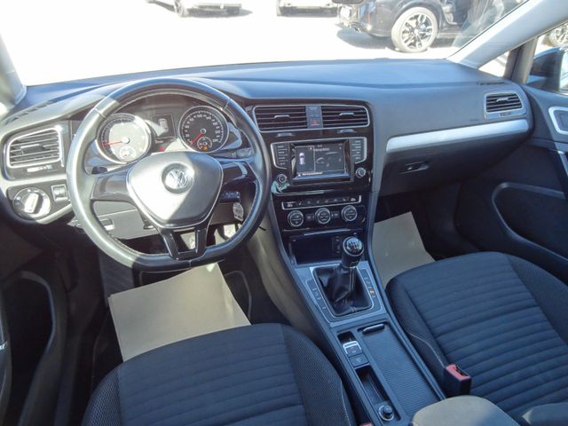 Fahrzeugabbildung Volkswagen Golf VII Lim. Cup BMT/Klima/SitzH/