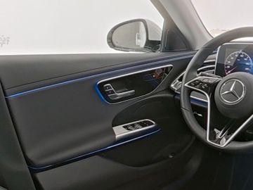 Mercedes E 200 - 5