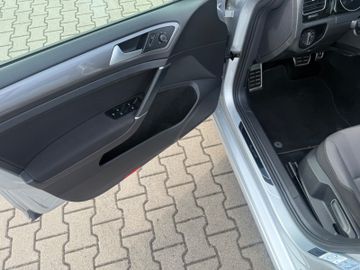 Volkswagen Golf - 12