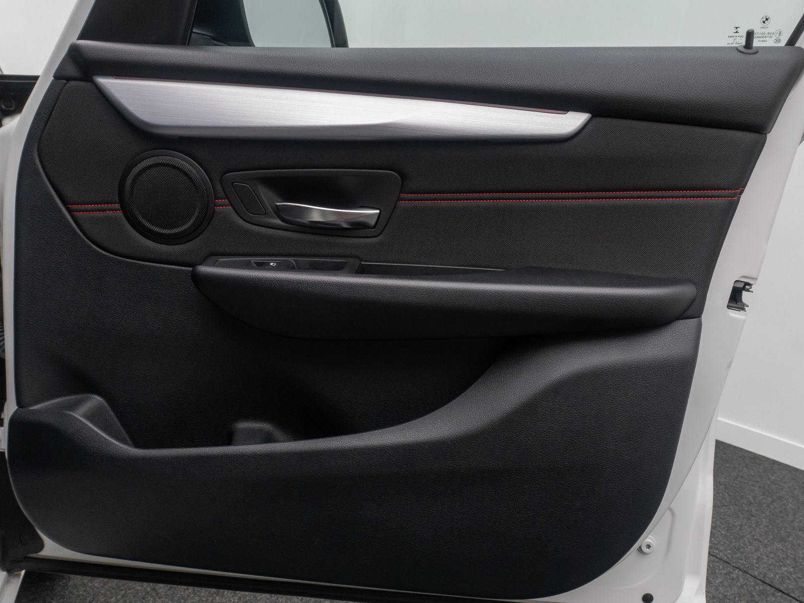 Fahrzeugabbildung BMW 218i Active Tourer Sport Line ParkAssis Navi LED
