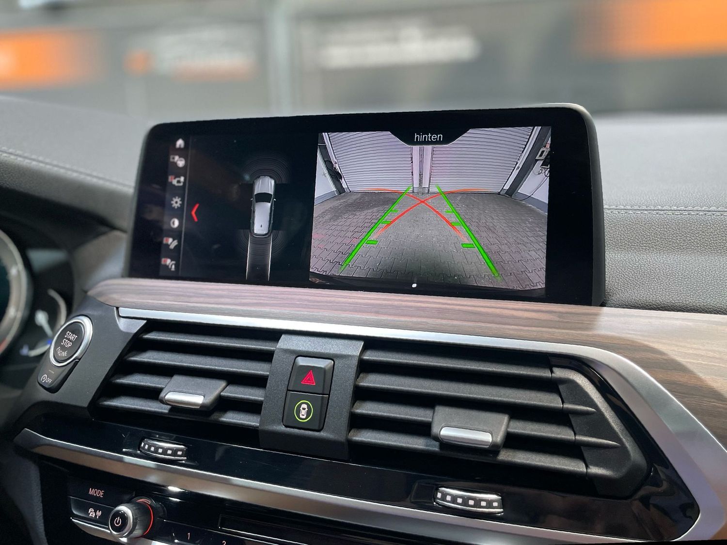 Fahrzeugabbildung BMW X3 xDrive 20d LuxuryLine#Virtual#Pano#Leder#Head