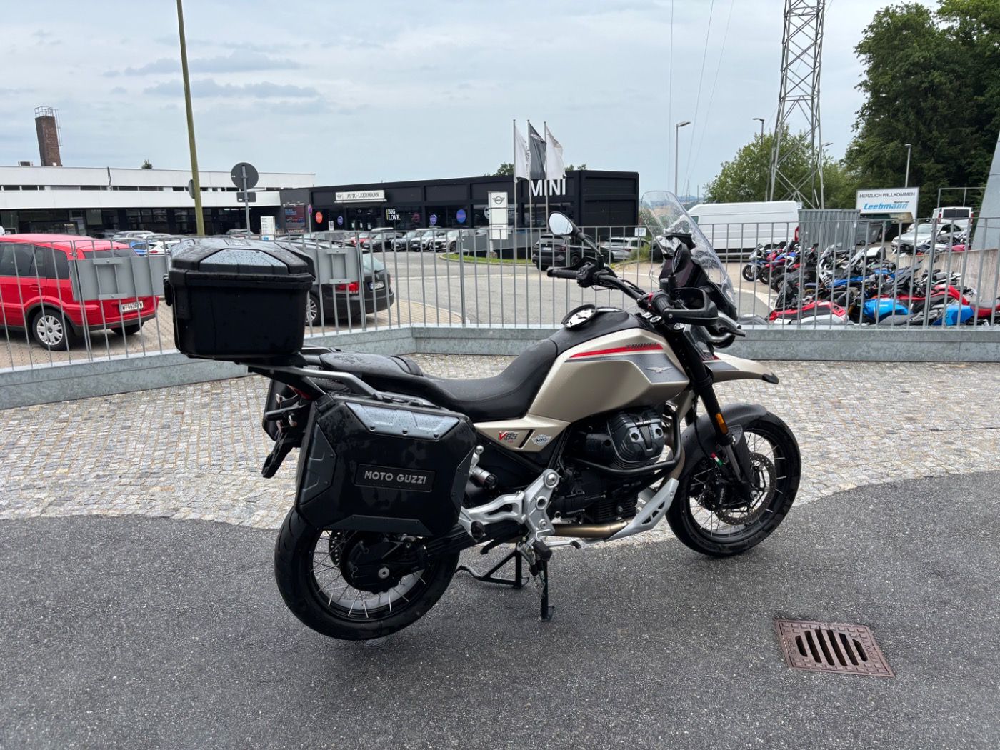 Fahrzeugabbildung Moto Guzzi V 85 TT Travel