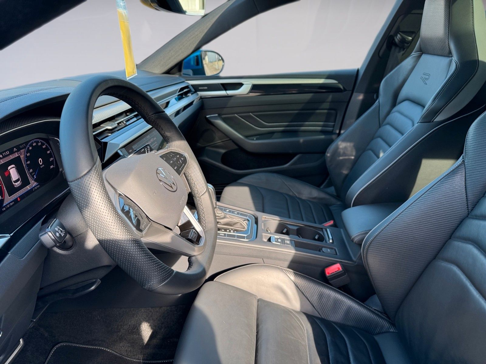 Fahrzeugabbildung Volkswagen Arteon Shooting Brake R-Line 2.0 TSI