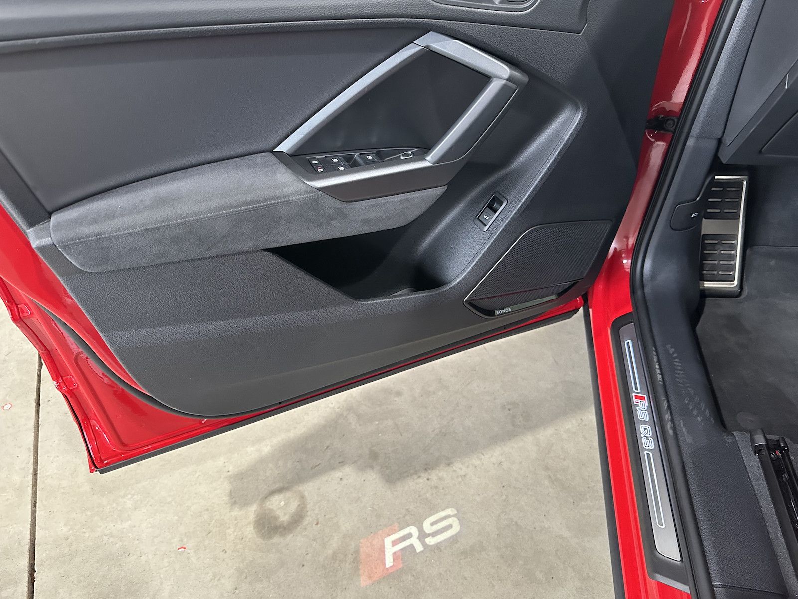 Fahrzeugabbildung Audi RS Q3 Sportback quatt/Matrix/RS-AbGas/Pano/RFK/