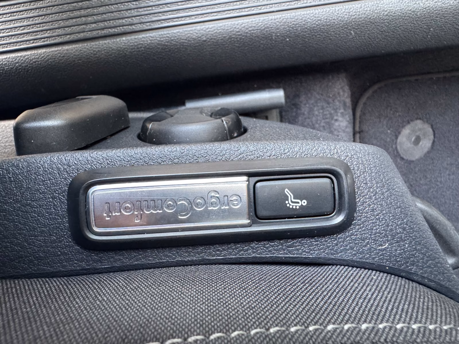 Volkswagen Passat 2015 — photo 13