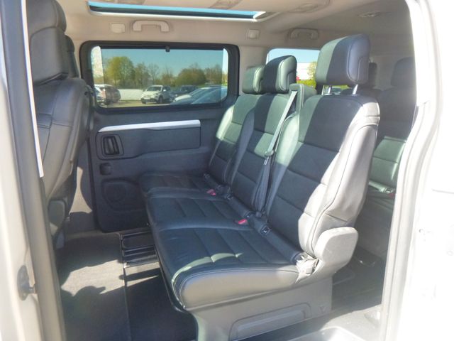 Fahrzeugabbildung Opel Zafira Life 2,0 D L >8Sitze/AUT/KAM/PDC/NAV/AHK