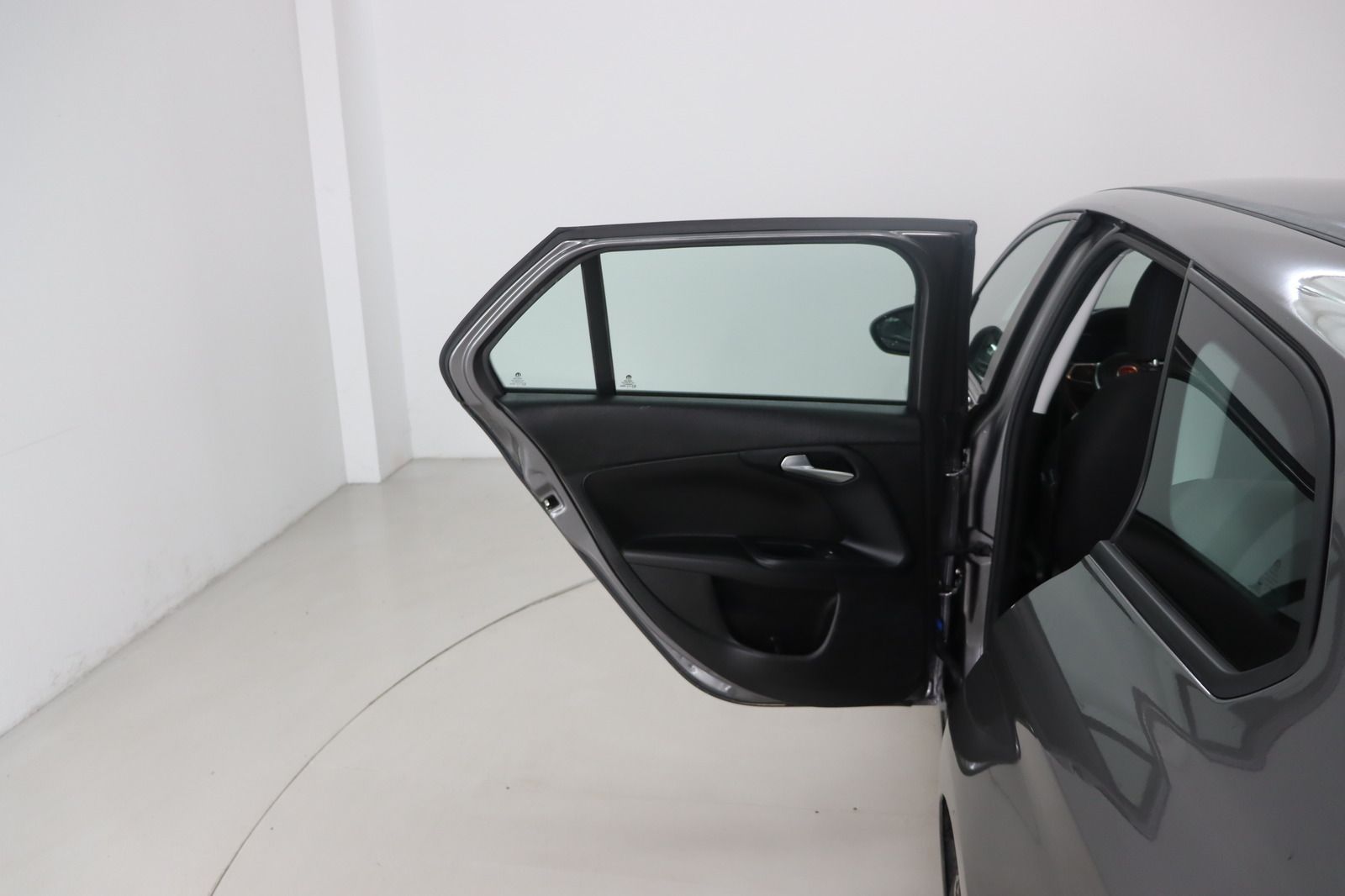 Fahrzeugabbildung Fiat Tipo * Navi * HU/AU neu * Tempomat