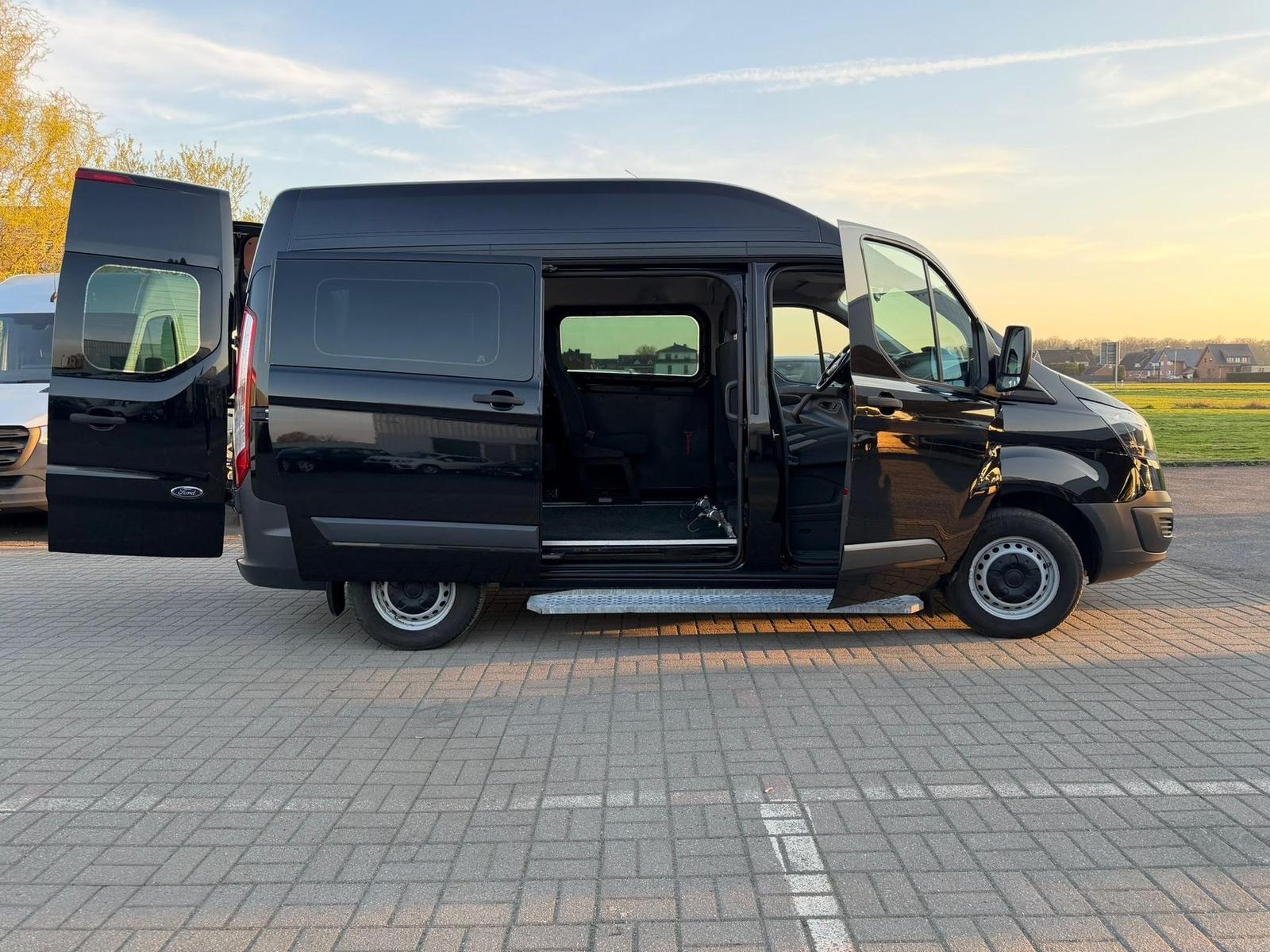 Ford Transit Custom Ambiente Behindertengerecht