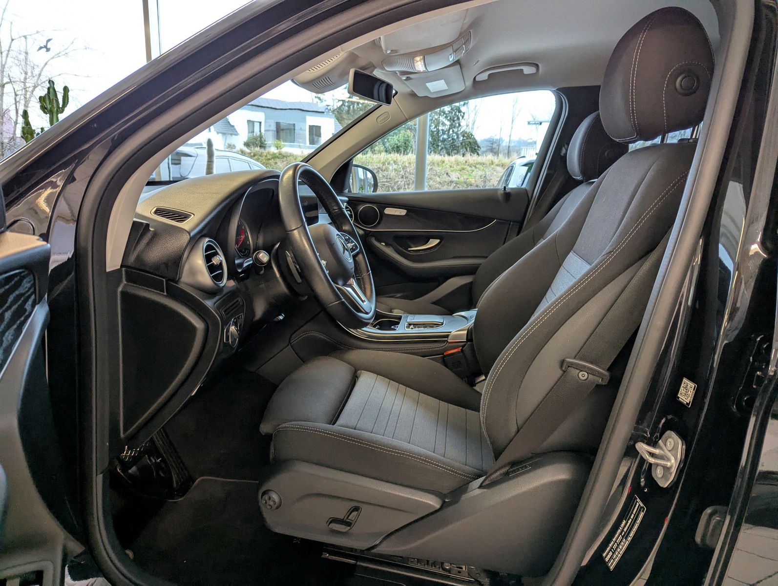 MERCEDES-BENZ GLC 200 4M Business MBUX LED High Temp. AHK 19" - Image 12