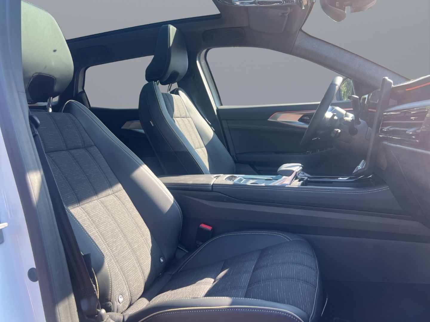 Fahrzeugabbildung Renault Austral Iconic 1.2 E-TECH Full Hybrid 200 EU6e H