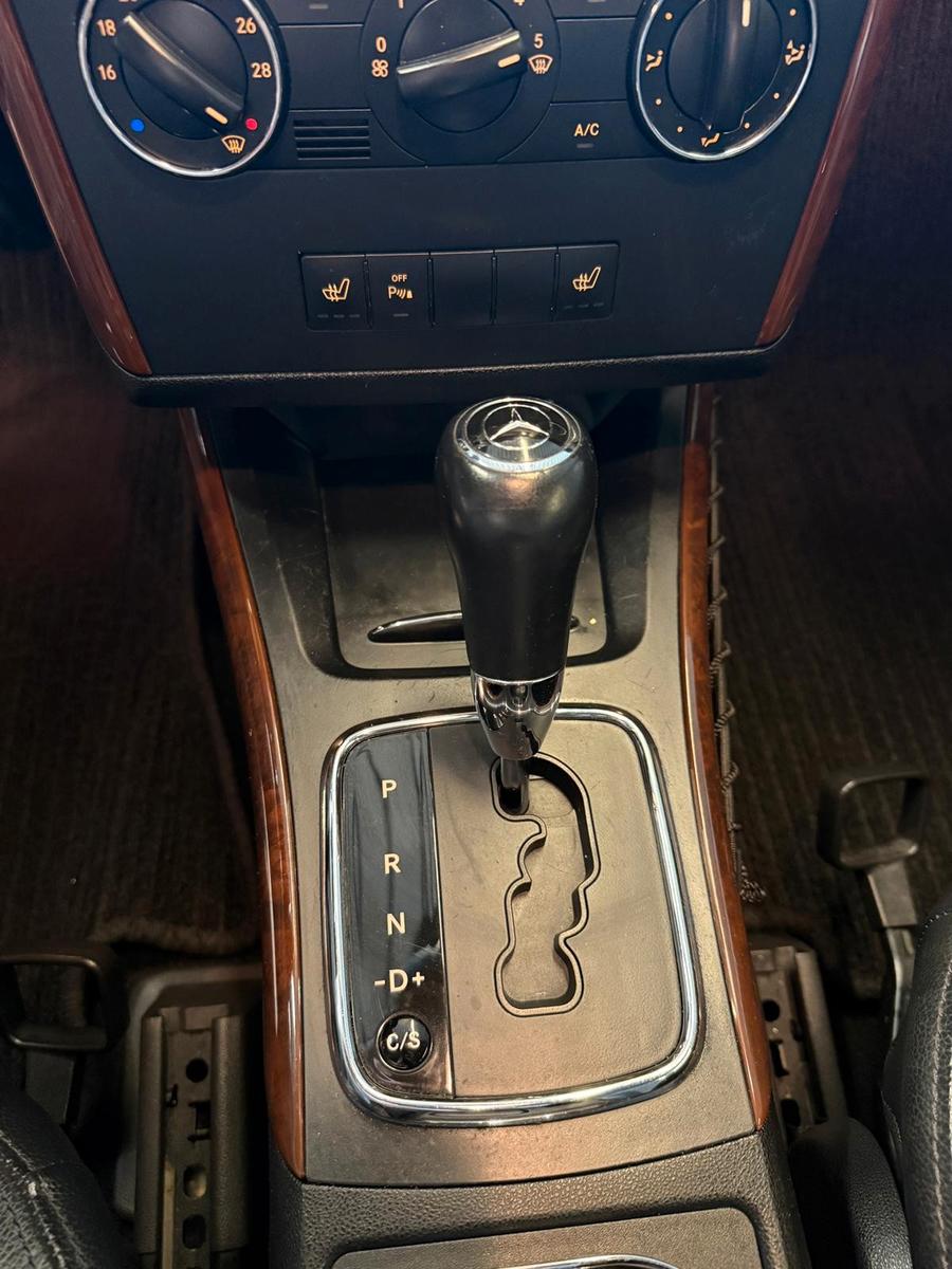 Mercedes-Benz A 180 Elegance / Teilleder / Automatik / Klima