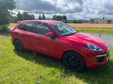 Porsche Cayenne Diesel -193kw von Privat  - Porsche Cayenne: Rot