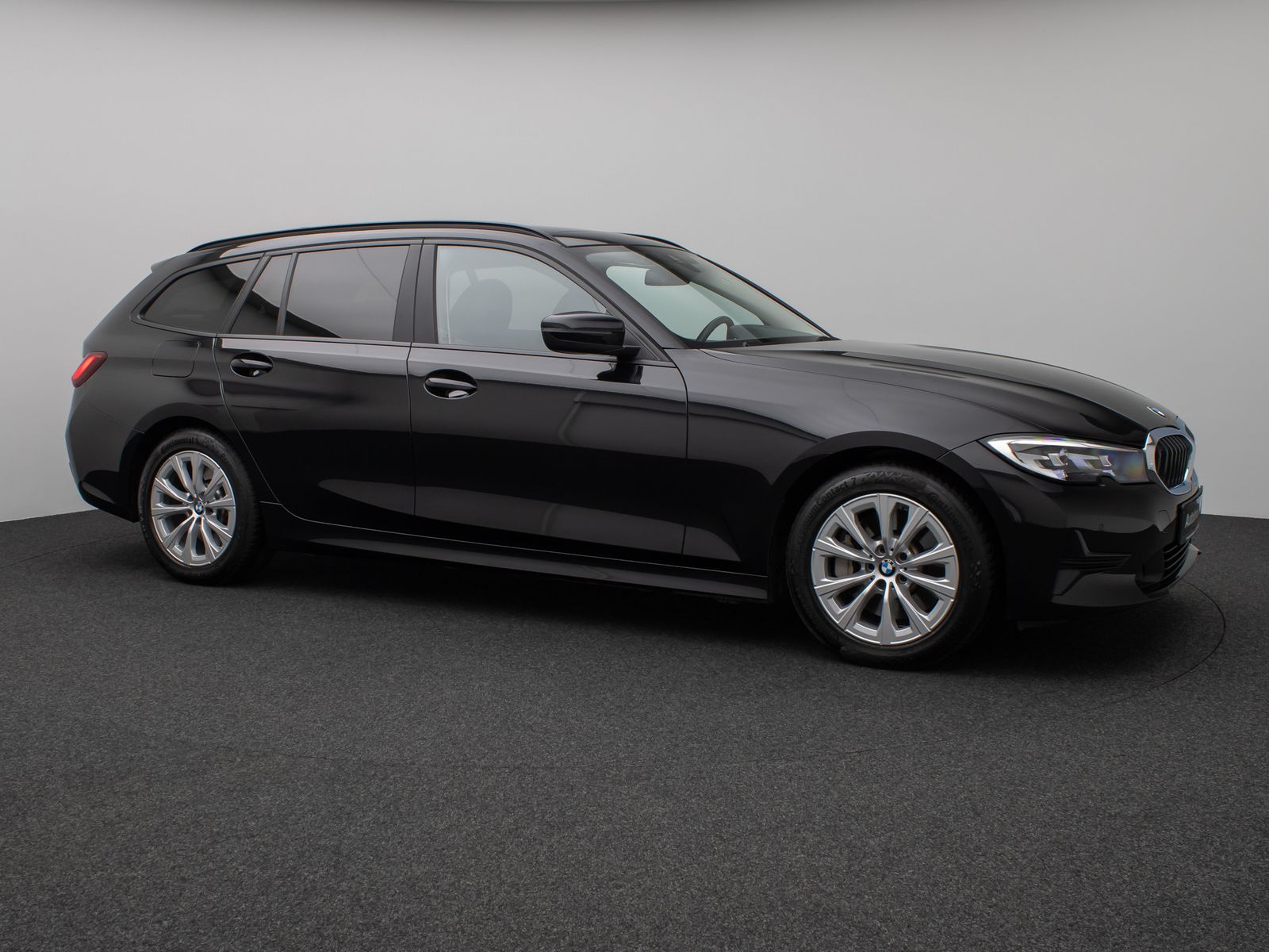 Fahrzeugabbildung BMW 330i Panorama Komfort Leder Sportsitz Stop&Go