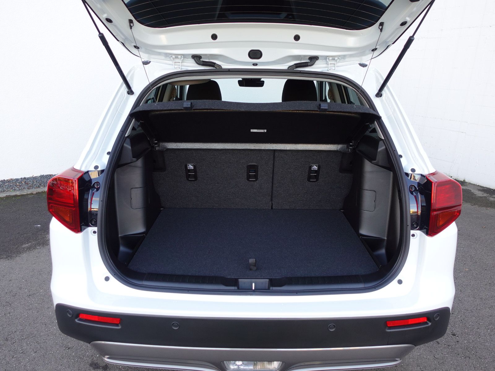 Fahrzeugabbildung Suzuki Vitara 1.4 Comfort 6-Stufen Automatik Navi,SHZ