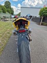 Ducati Panigale V2 S - DUCATI GELB