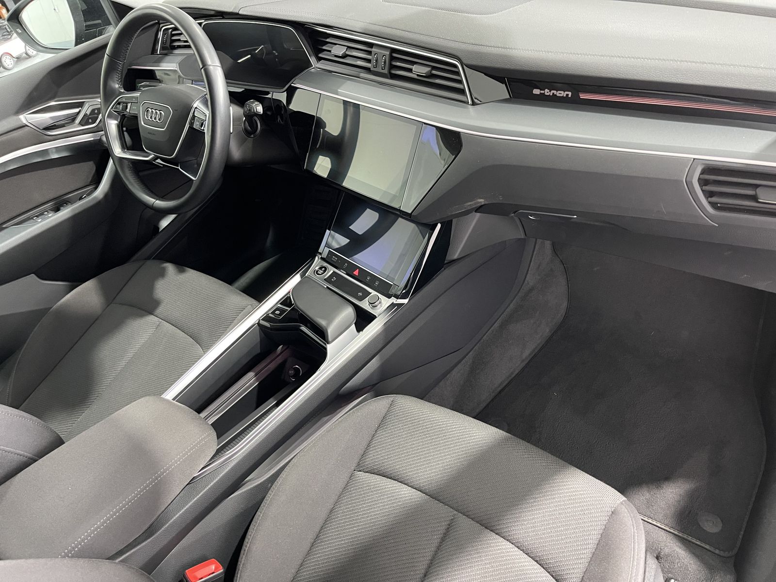 Fahrzeugabbildung Audi e-tron 50 Quattro*LED-Matrix*360°Cam*