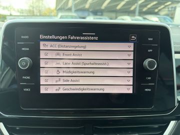 Volkswagen T-Roc 1.5 TSI R-Line TOTWINKELKAMERATEMPOMAT
