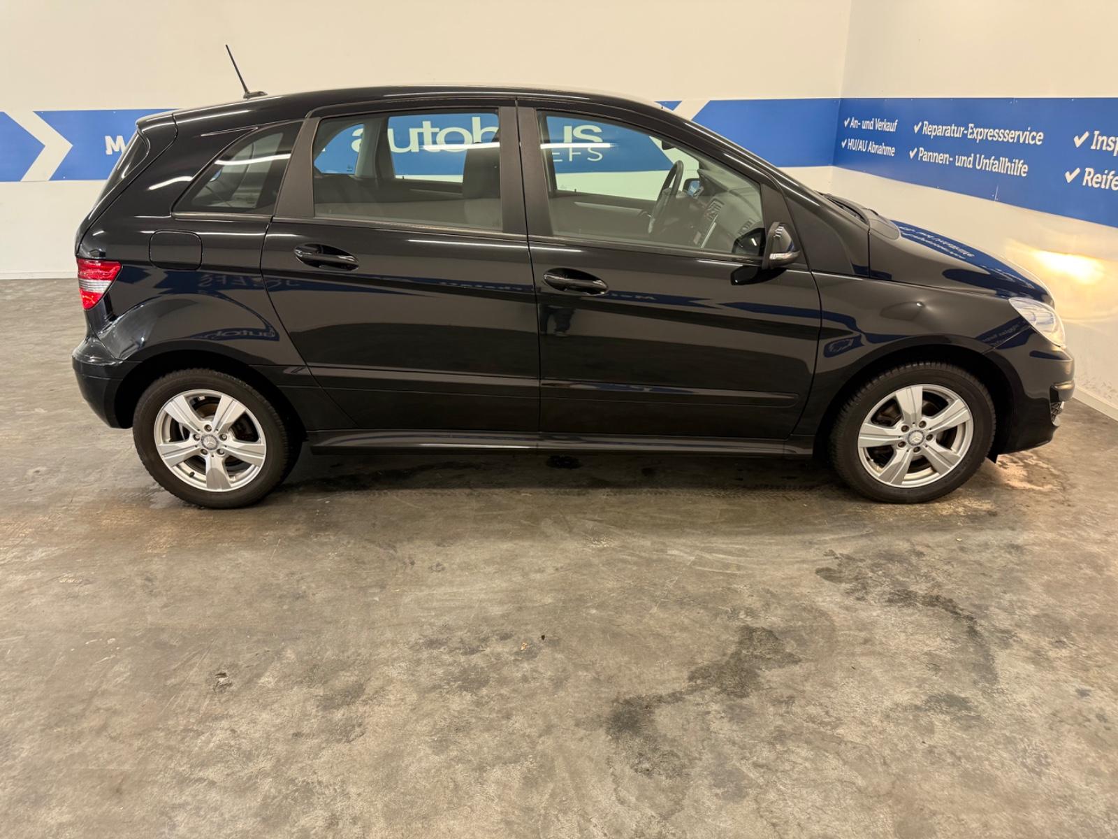 Mercedes-Benz B170 2009 — engine 1.699 cm³, 116 HP (85kW)