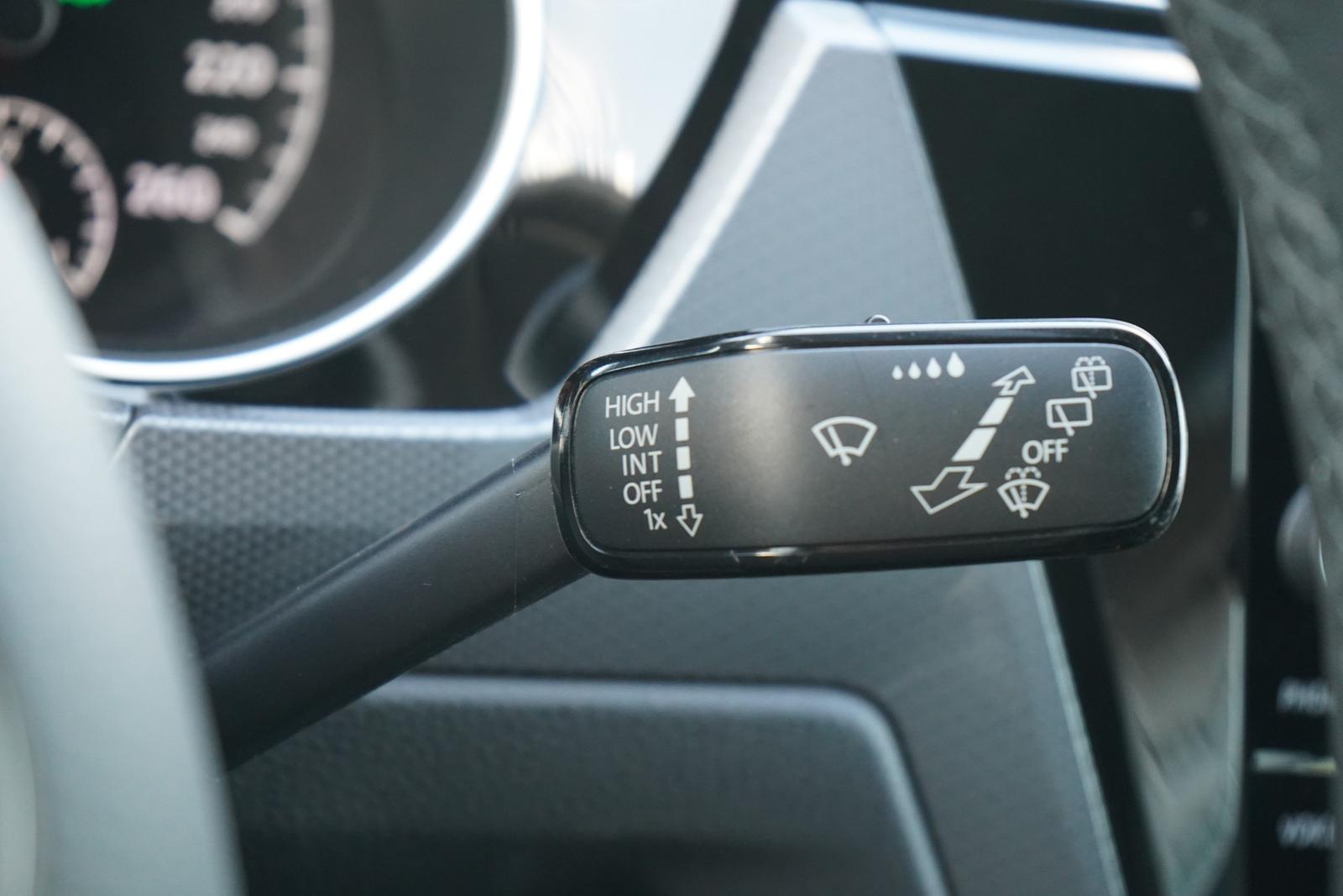 Volkswagen Touran 1.5 TSI Active DSG 7-Sitzer Navi ACC PDC, миниатюра 15