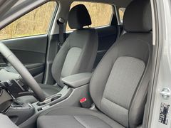 Fahrzeugabbildung Hyundai KONA 1.6 GDi Hybrid Trend *Klima*Sitzhzg*Kamera*