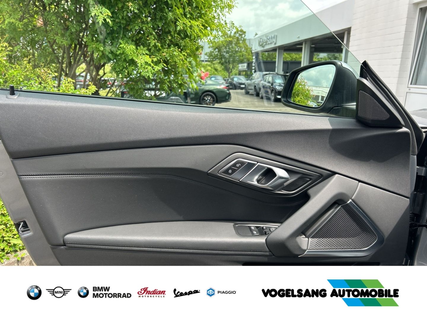 Fahrzeugabbildung BMW Z4 sDrive20i,M-Aerodynamik,DrivingAssistant,Komf