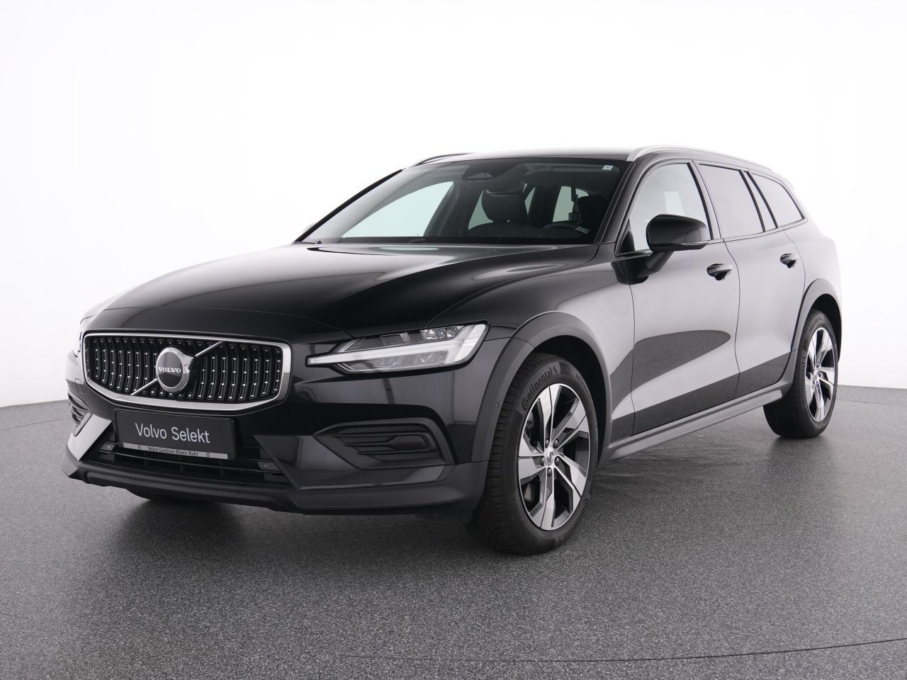 Volvo V60 Cross Country B4 AWD Plus+WINTERPAK+RFK+