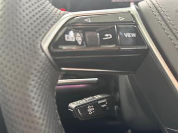 2025 AUDI S8 — миниатюра 19