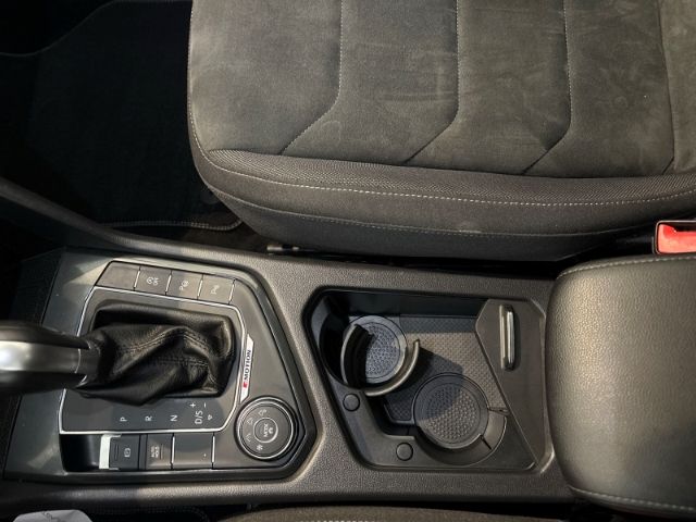 Volkswagen Tiguan Highline R- Line Sportpaket AD Navi Digit foto 18