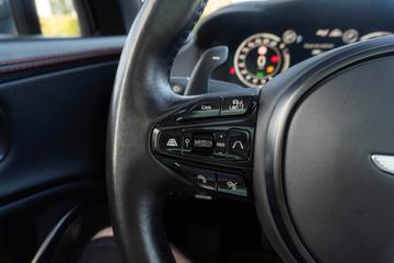 صورة مصغرة 16 لـ 2021 Aston Martin DBX