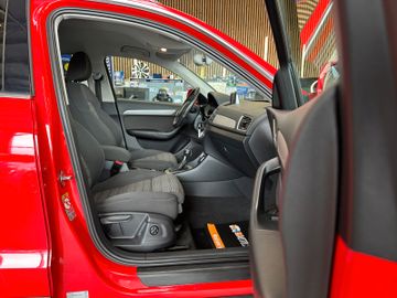 Audi Q3 1.4 TFSI *KEYLESS*XENON*TEMPO*NAVI*PDC*19%*