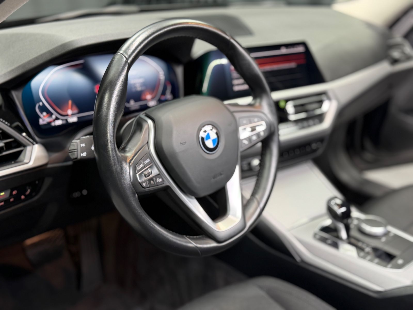 Fahrzeugabbildung BMW 320d xDrive Touring Advantage|NAVI|AHK|LED|