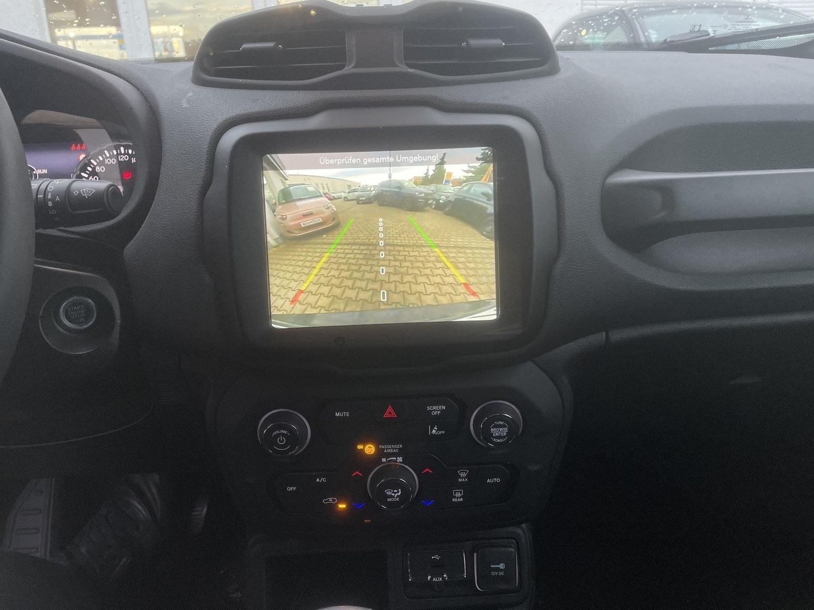 Jeep Renegade - Bild 13