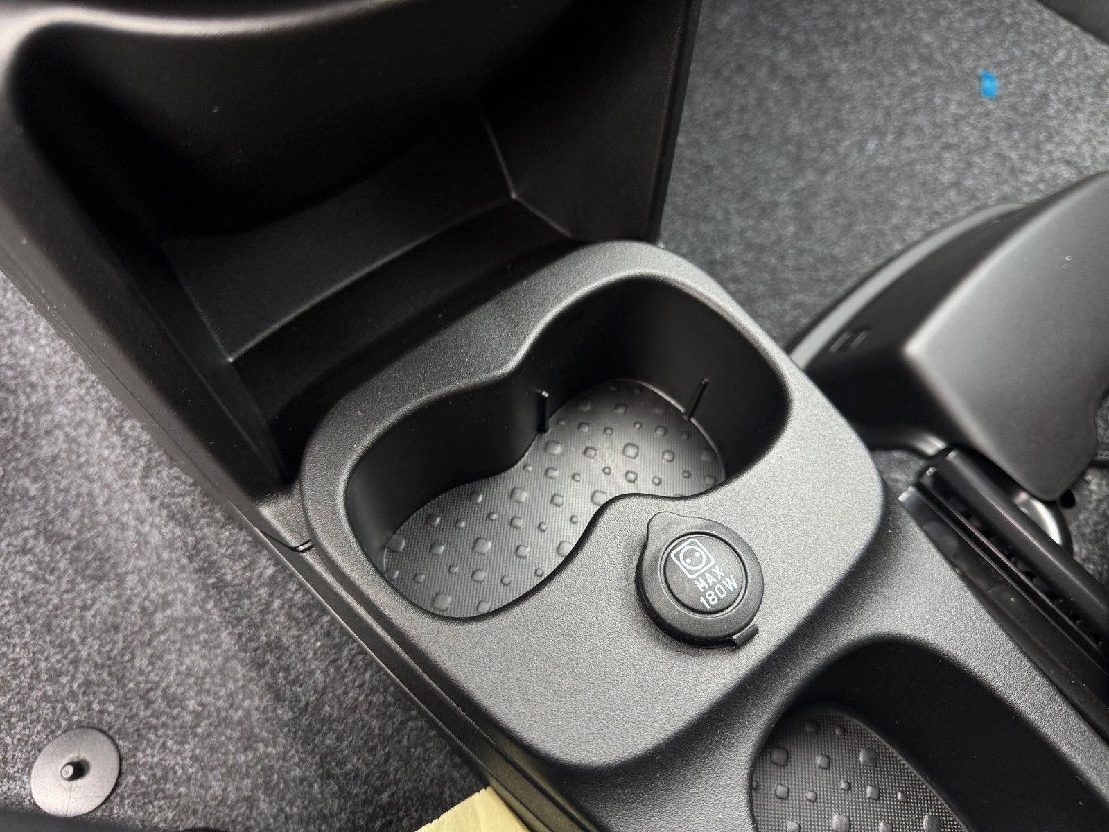 Fahrzeugabbildung Fiat Panda Pandina Cross Carplay Android Klima
