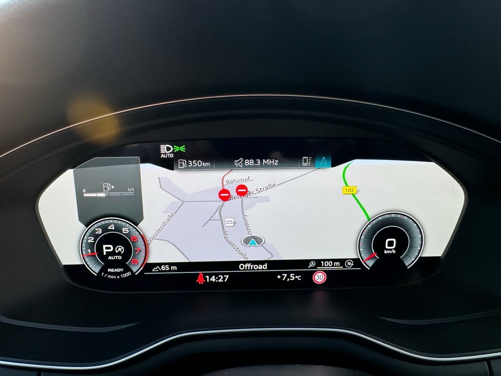 Fahrzeugabbildung Audi A4 Avant S line 204PS Stronic*LED*NAVI*Tour*Allw