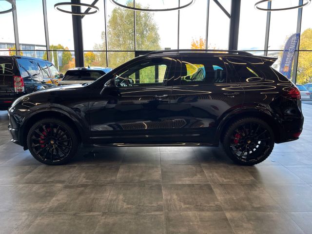 Porsche Cayenne Turbo *PANO*VOLLLEDER*KAMERA*TOTASSIST*