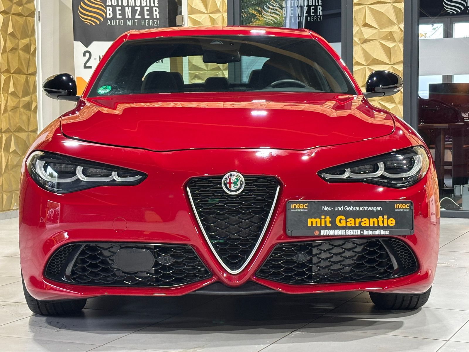 Fahrzeugabbildung Alfa Romeo Giulia Ti Q4/MEMORY/ACC/NAVI/KAMERA/SHZ