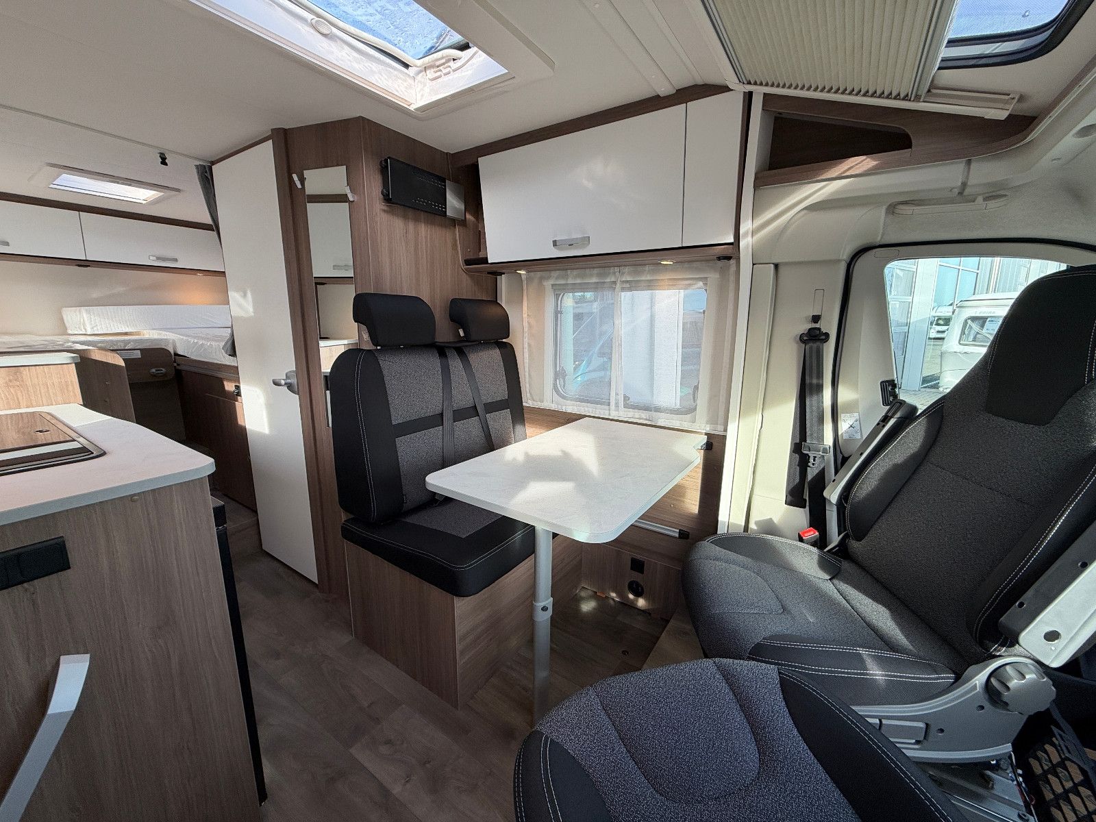 Fahrzeugabbildung Carado V-337 pro+ 6.497€ SPAREN !