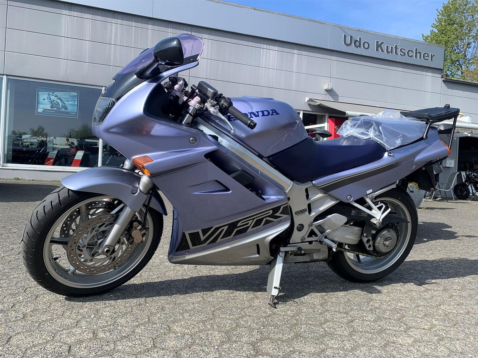 Honda VFR 750 *Nur 23156 km*1.Hd.*Top*