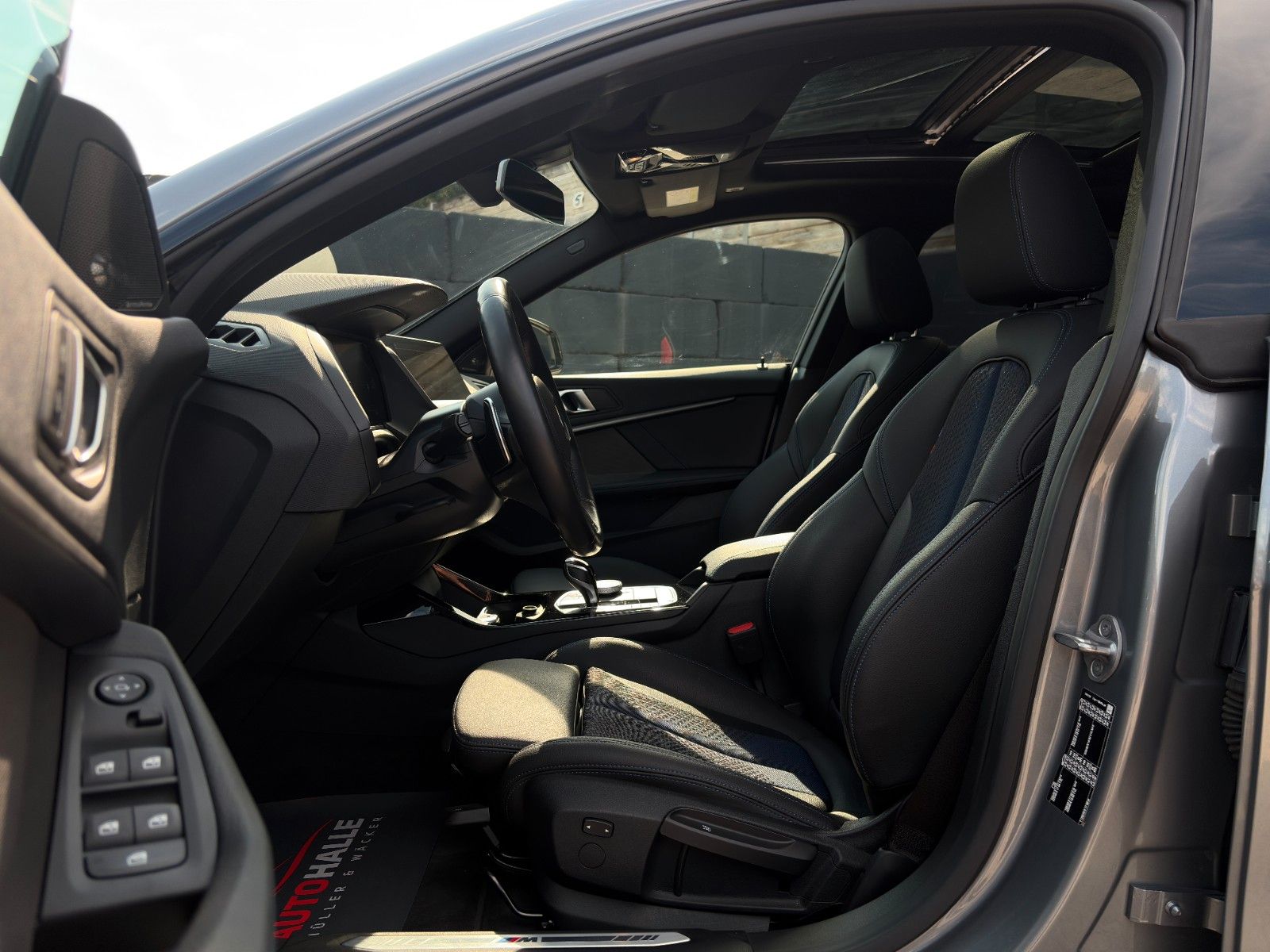 Fahrzeugabbildung BMW 220i Gran Coupé M Sport PANO H&K CAM LHZ CarPlay