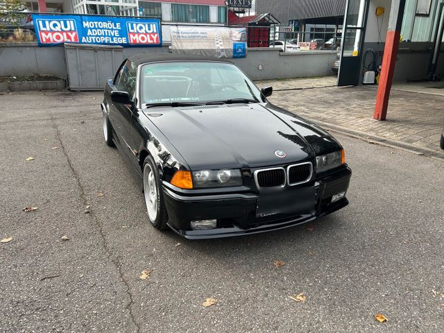 BMW E36 320i cabrio