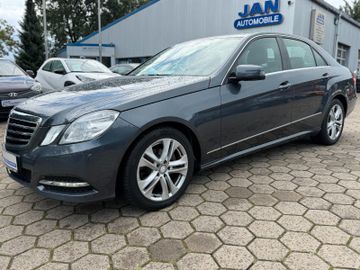 Mercedes E 220 - 1