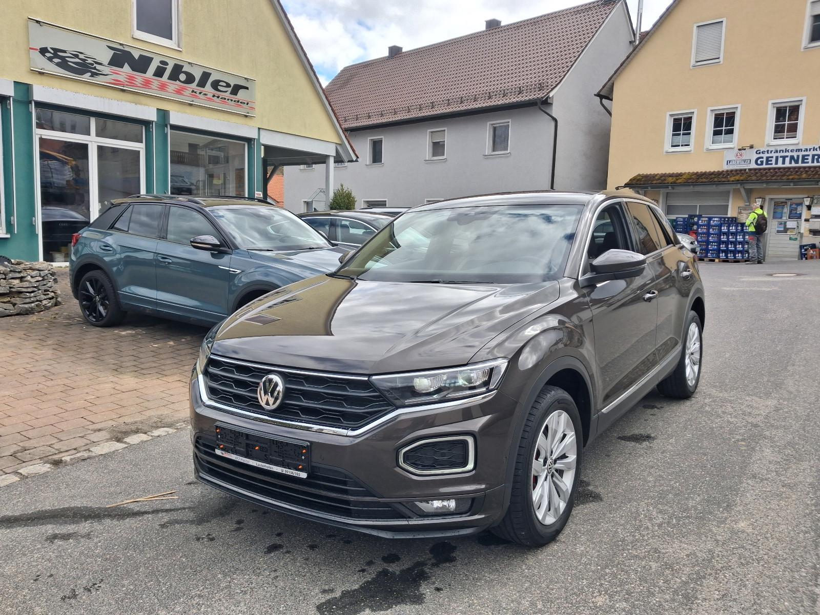 Volkswagen T-Roc 1,5 TSI Sport LED+AHK+KAMERA