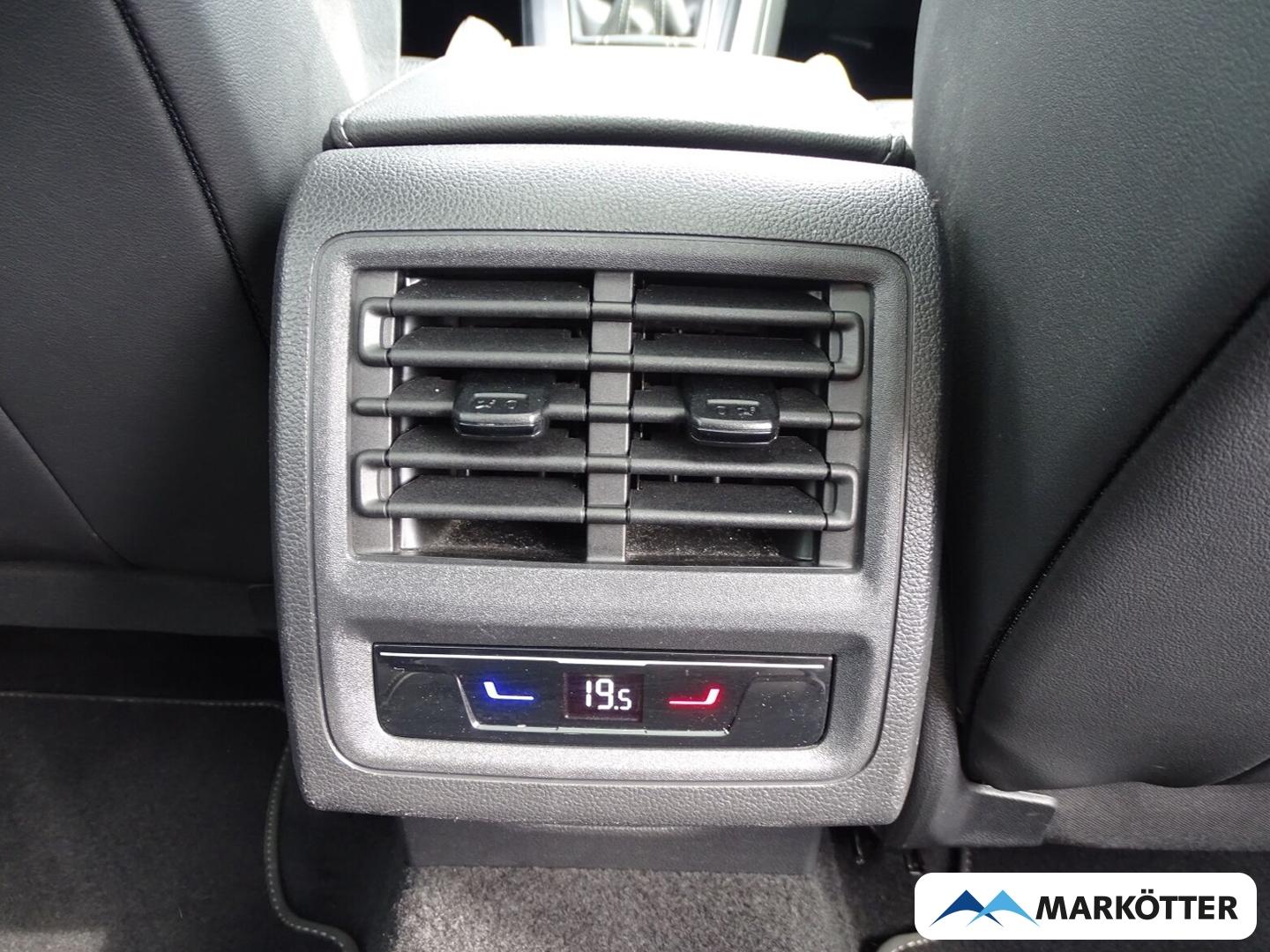 Volkswagen Golf VIII Variant R-Line/SHZ/LHZ/ACC/LED, миниатюра 12